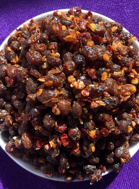 湖北恩施土家族土特产农家麻辣干豆豉炒腊肉回锅肉开胃下饭菜生态