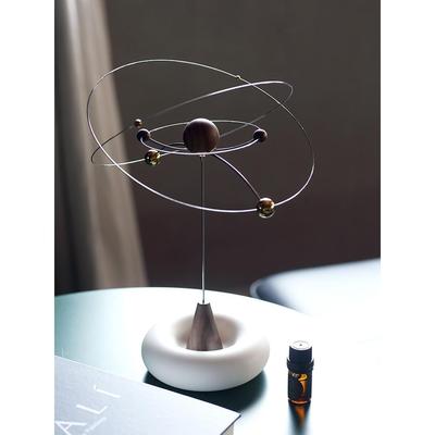 弦生活器物行星香薰木悬浮星球设计师摆件星系平衡扩香器结婚礼物