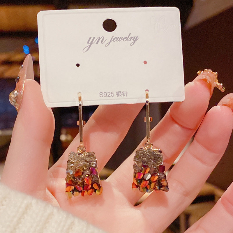 秋冬新款潮气质时尚复古方形水晶耳环s925银针个性手工款百搭耳坠,饰品/流行首饰/时尚饰品新,耳环,淘宝优惠券,粉丝福利购,淘宝优惠卷