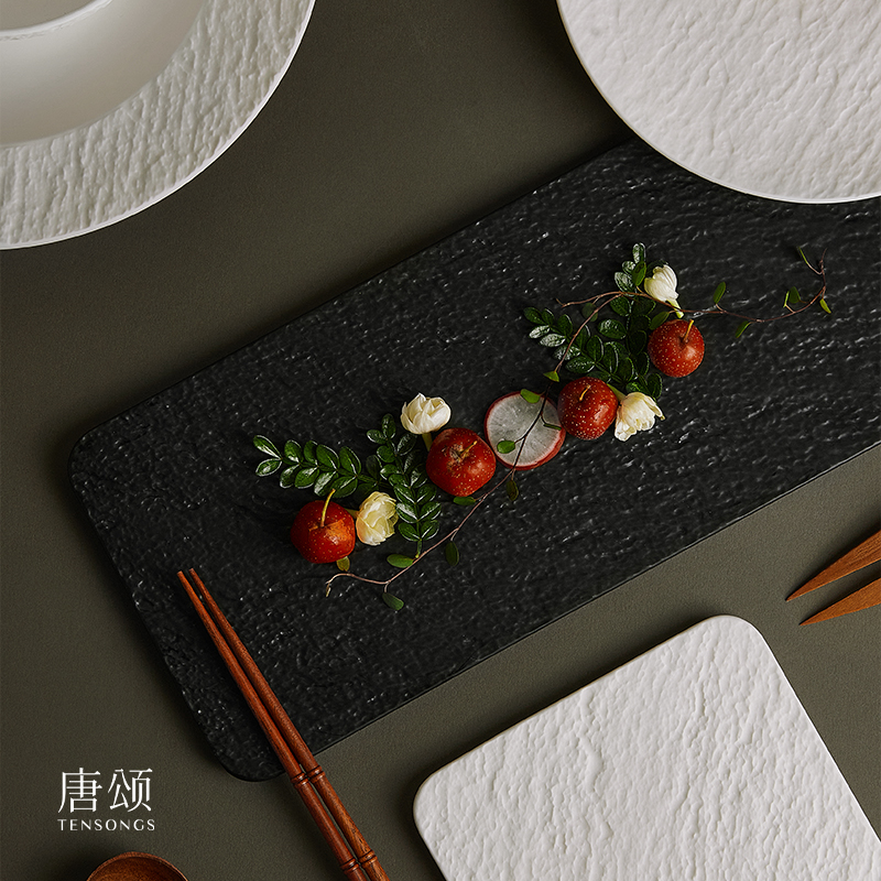 唐颂苍岩石纹平盘木纹浮雕纹理高级中性黑白哑光质感餐盘茶盘轻奢
