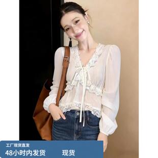 法式温柔风蕾丝花边V领雪纺衫女长袖系带衬衫修身显瘦氛围感上衣