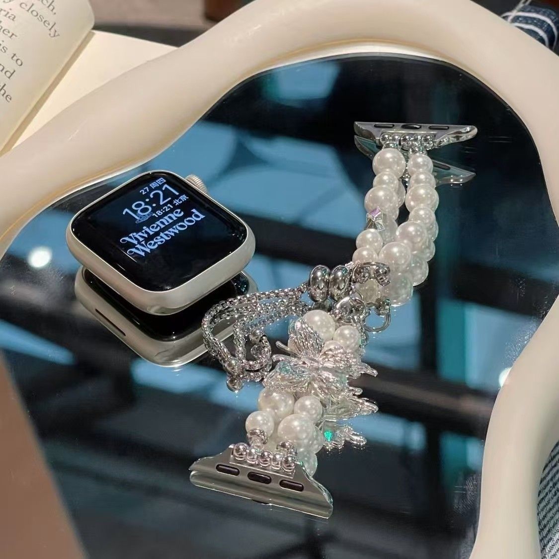 大蝴蝶拼接珍珠链表带AppleWatchS10/S11串珠适用苹果表带10