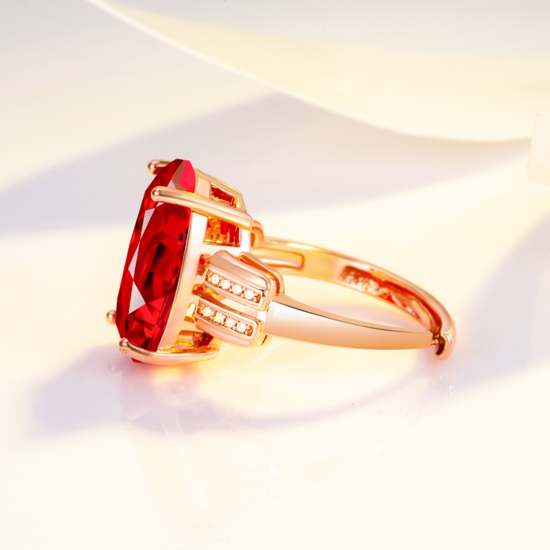 钻石之乡河南柘城河南人工钻石抖音大裸石红钻戒指红彩宝锆石戒指