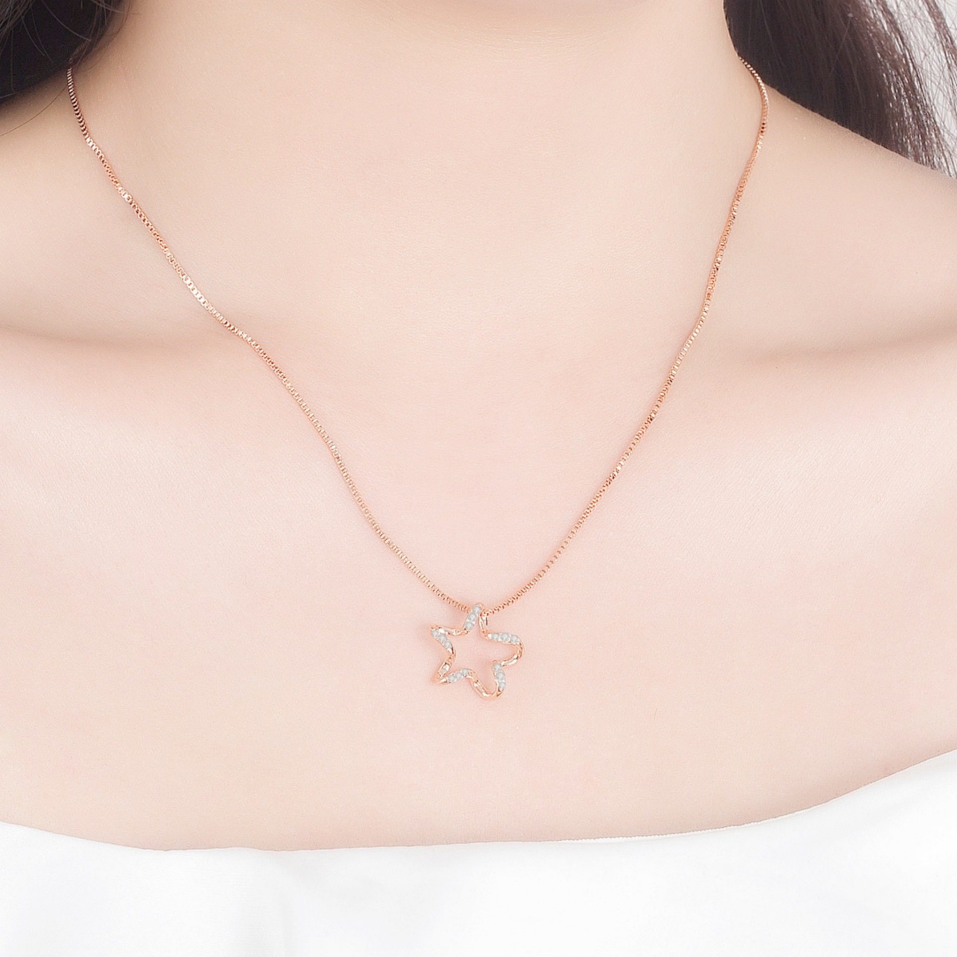 钻石之乡河南商丘韩版时尚百搭镶钻镂空五角星吊坠项链潮流a0145