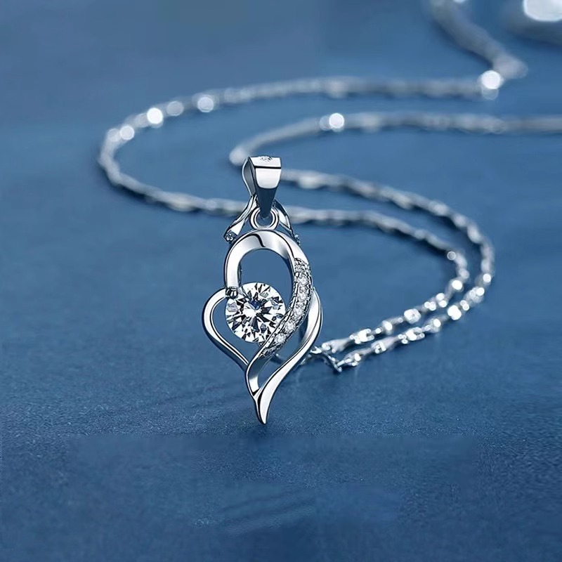 钻石之乡河南柘城河南人工钻石925纯银天使之翼项链女ins风气质莫