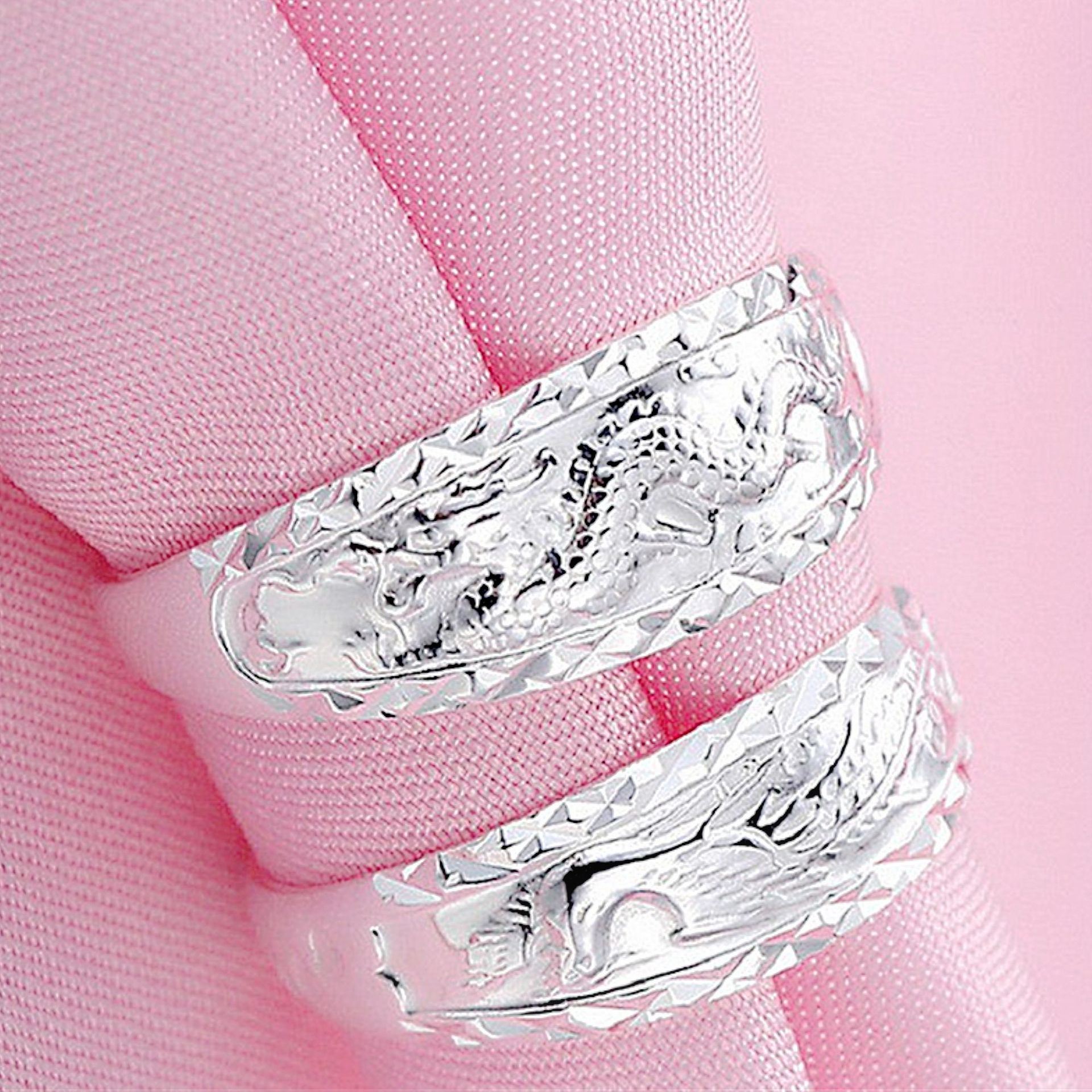 钻石之乡河南柘城河南人工钻石镀银银龙珠宝浮雕龙凤戒指 情侣开