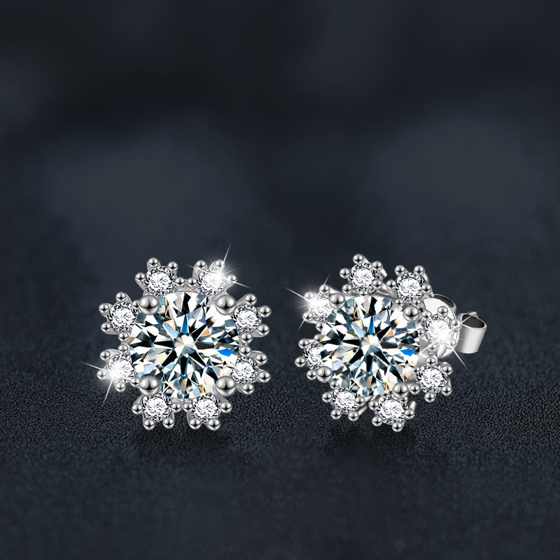 钻石之乡中国商丘s925纯银浪漫雪花莫桑钻耳钉小众百搭简约a0136
