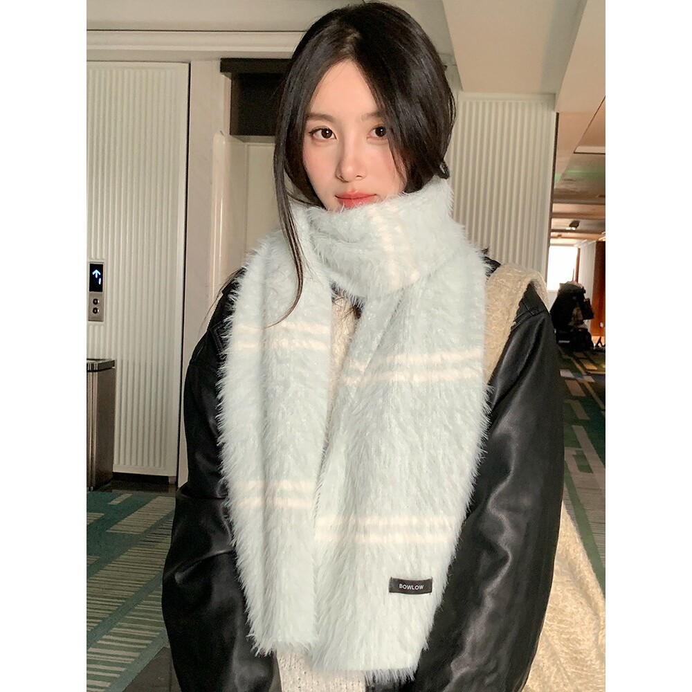 韩系蓝色条纹毛绒围巾女秋冬季保暖氛围2026新款软糯护颈针织围脖