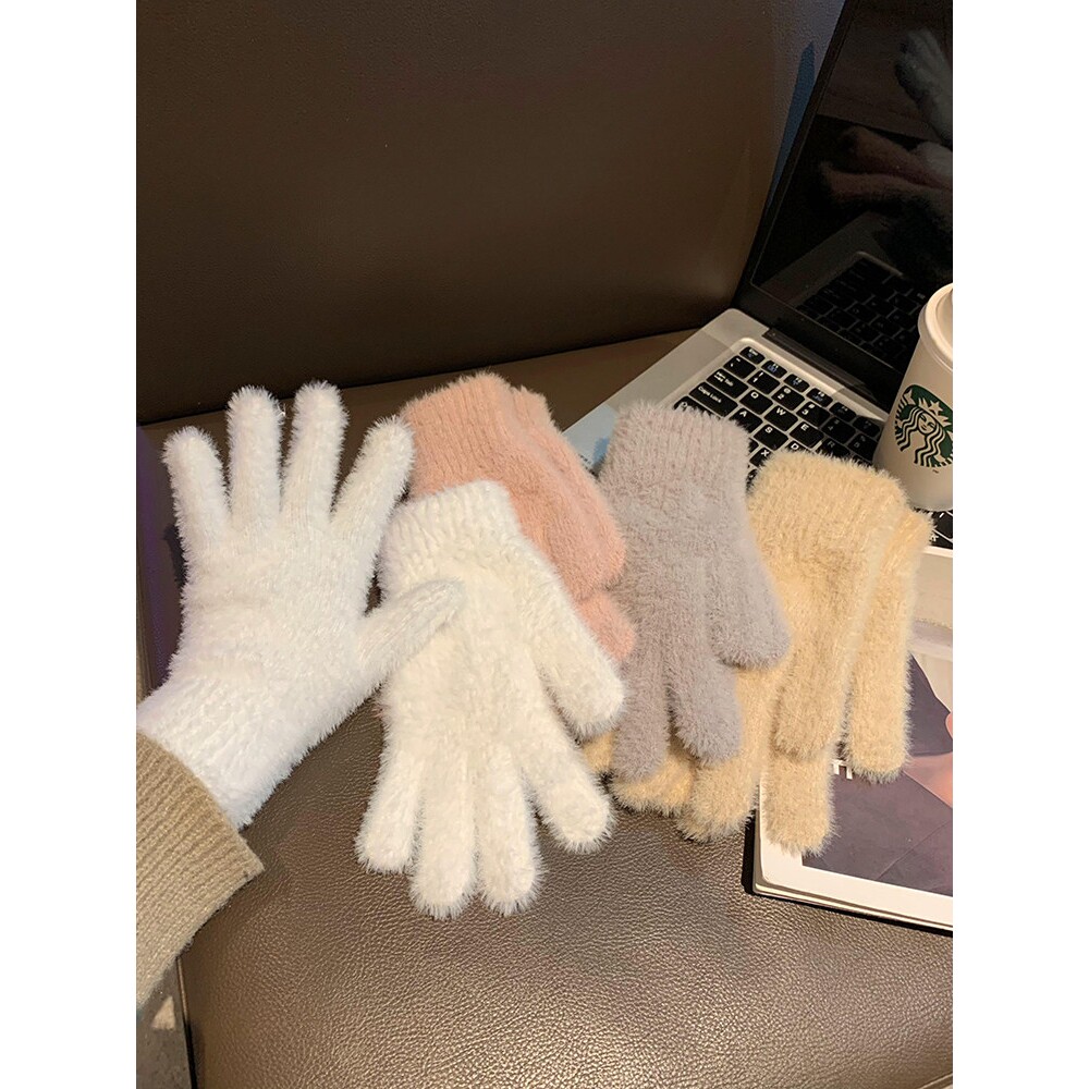 白色毛绒手套女冬季韩系纯色仿马海毛保暖防寒百搭分指骑行手套