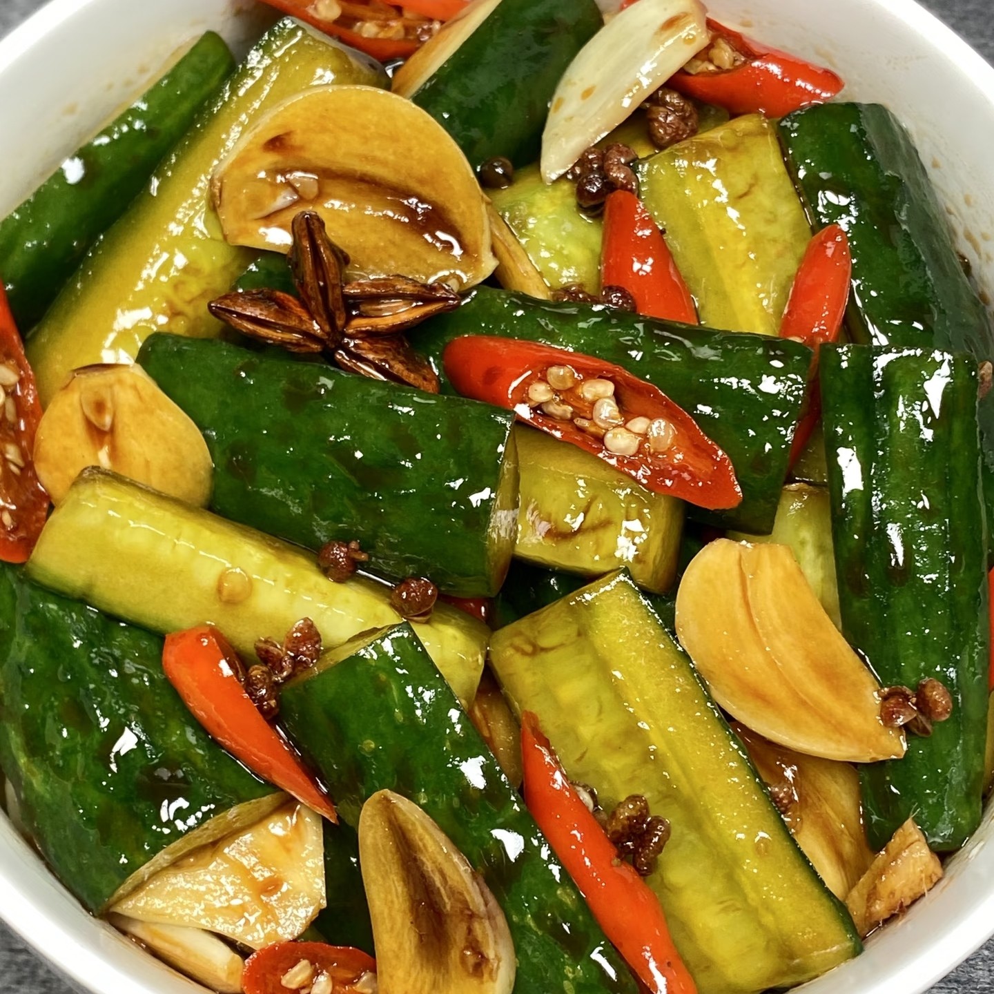 酸甜黄瓜徐州特产腌制咸菜黄瓜下饭菜小黄瓜酱菜香辣黄瓜条即食菜