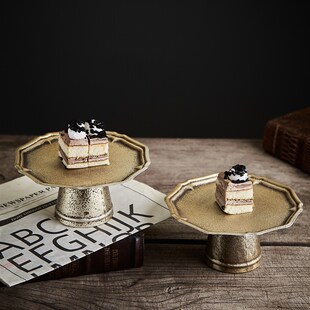 复古花边做旧铁艺托盘高脚面包水果盘收纳盘静物美食拍摄甜品台