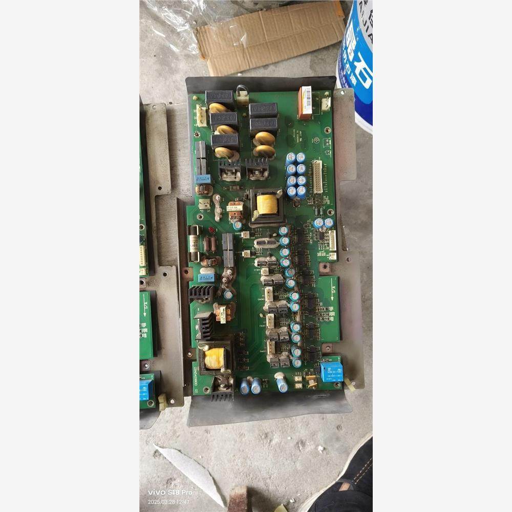 议价台达变频器VFD-B/F系列/55/75KW驱动板