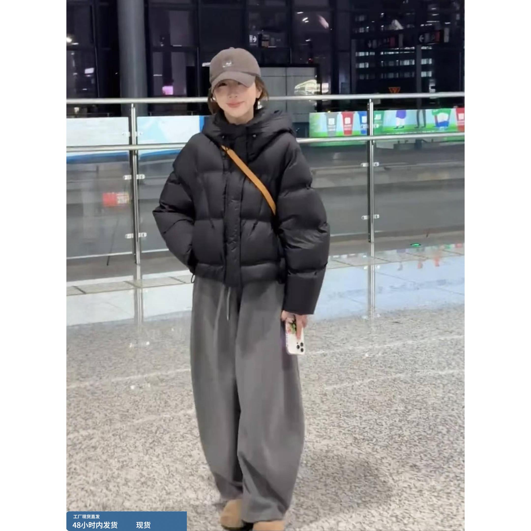 高充绒量黑色羽绒服女2025冬季新款巨好看的高级感保暖白鸭绒短款