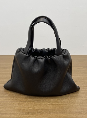 东莞手袋工厂极简风云朵包女鹿皮包柔软Aet风小众束口a手拎手提包