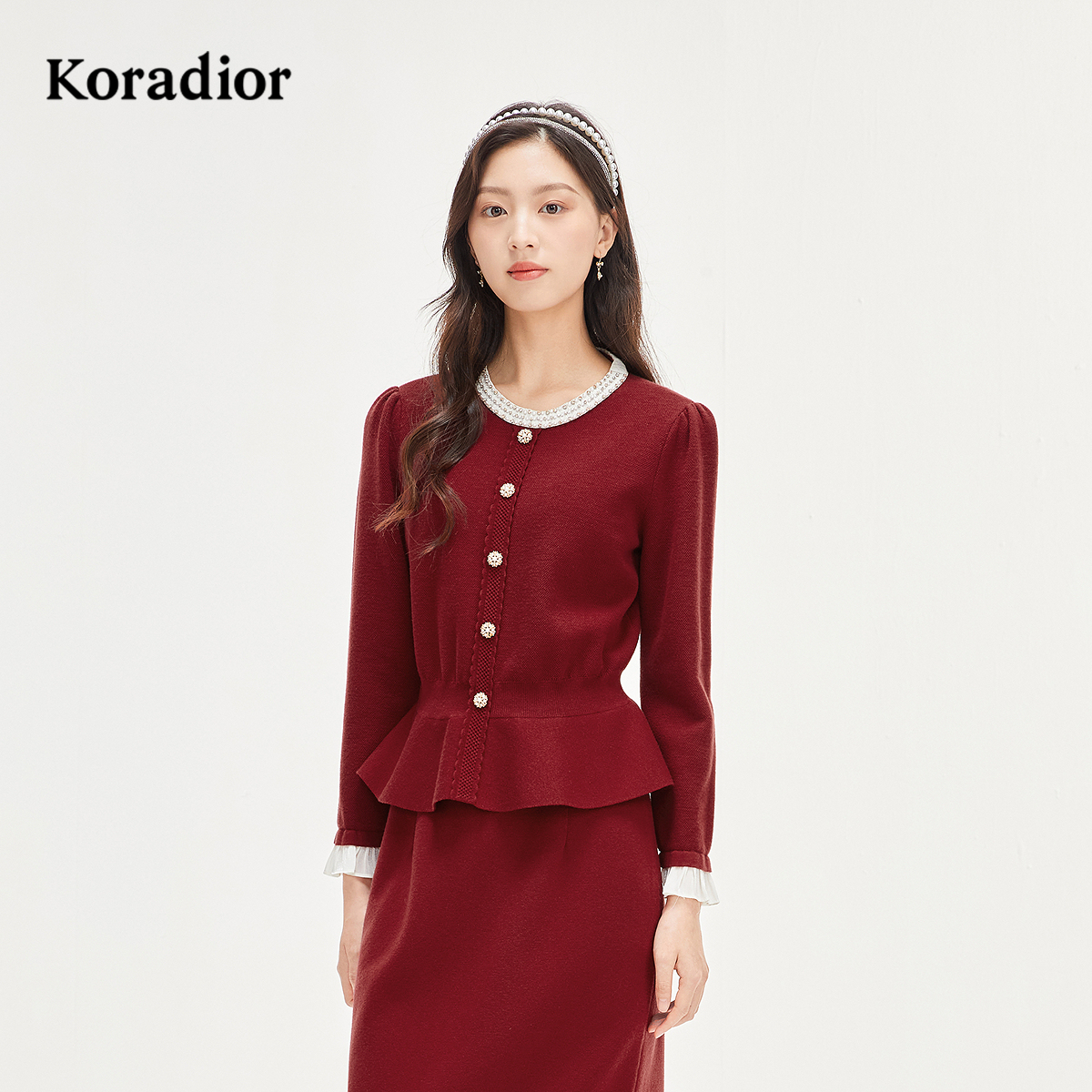 【珠钻绮境】Koradior珂莱蒂尔商场同款2025春红色气质精致针织衫