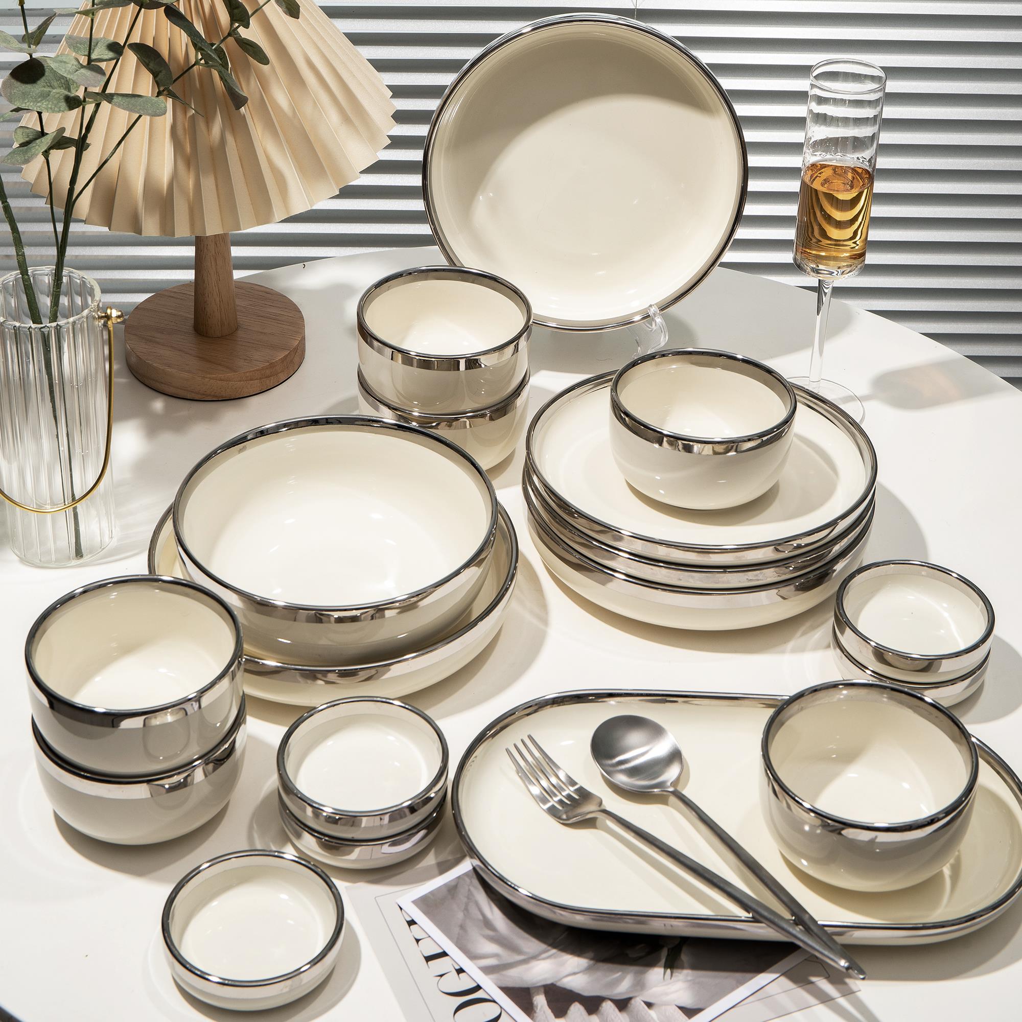 轻奢碗碟套装家用高级感2025新款碗盘套装陶瓷碗具釉下彩餐具套组