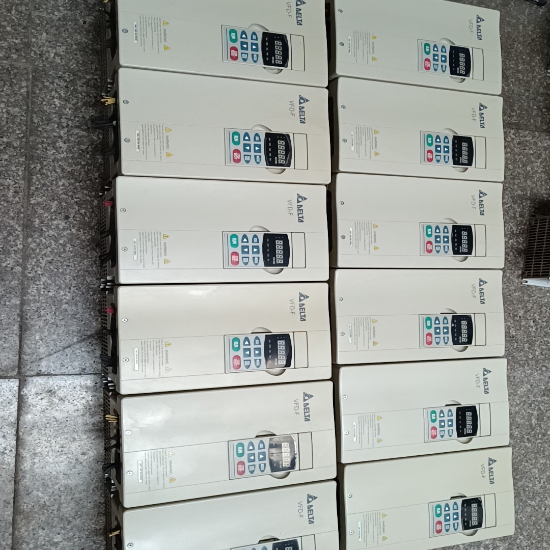 台达VFD110F43A1115KW多个功能正常成色如图