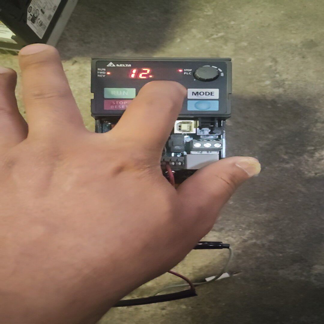 台达变频器MS300系列 VFD2A8M21ANSAA0