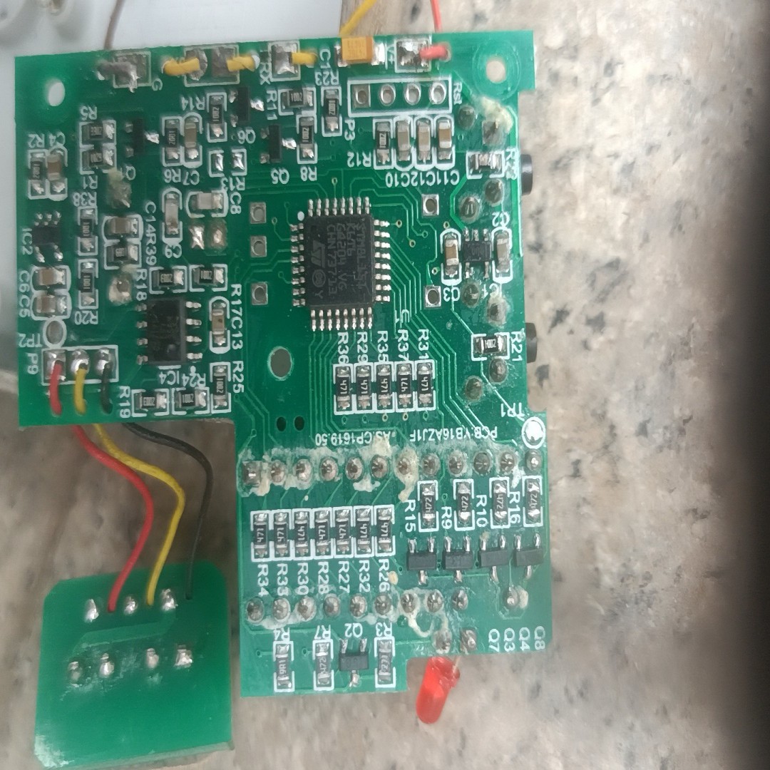 STM8L151K6T6有53个带板