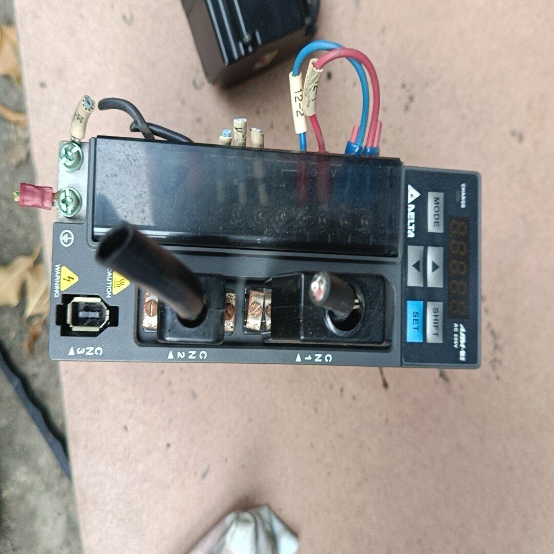 台达伺服400WASD-B2-0421B马达ECMA-C2