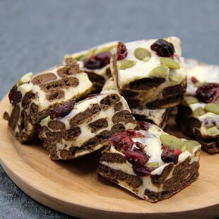 黑森林雪酥软糯南牛轧糖雪酥饼蔓越干莓瓜JEU籽坚果花酥雪网红零