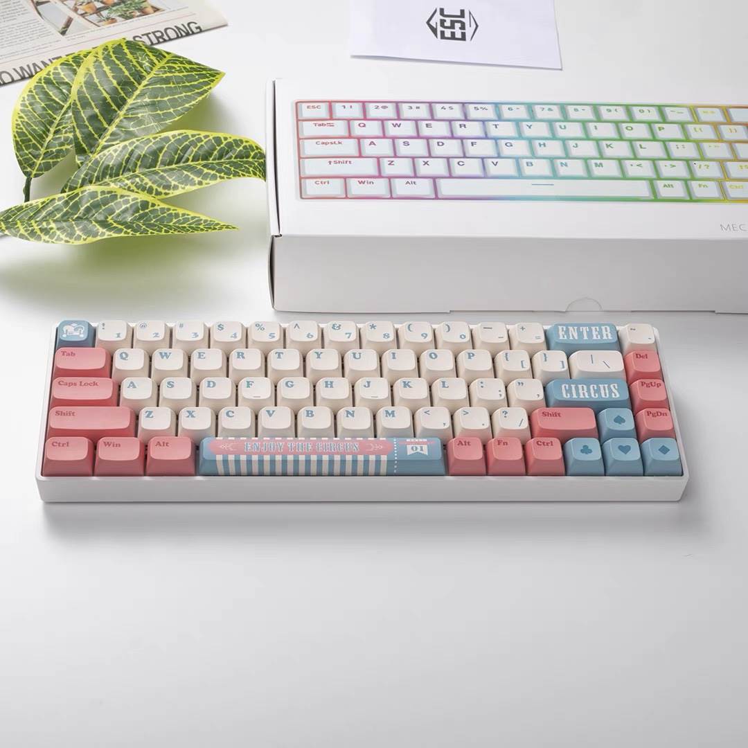 新品黑吉蛇DK68三模蓝牙无线RGB 热插拨机械键盘水蜜桃Z轴酒红轴图片