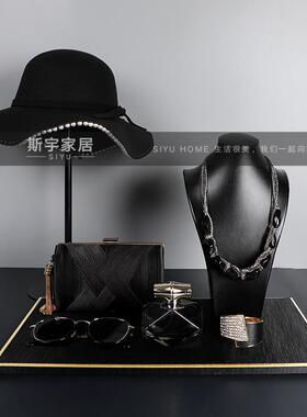 轻奢黑色系样板房间衣帽间装饰品梳妆台首饰托盘包工艺品软装组合
