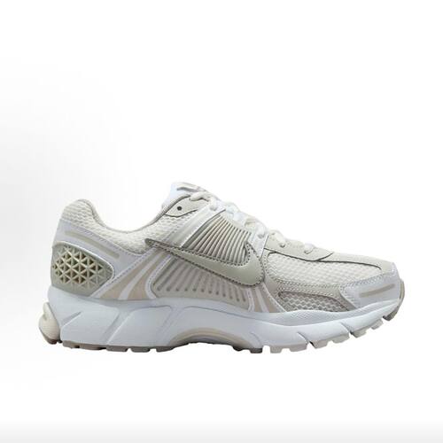 Nike Zoom Vomero 5舒适防滑耐磨低帮跑步鞋女米白色FJ2028-107