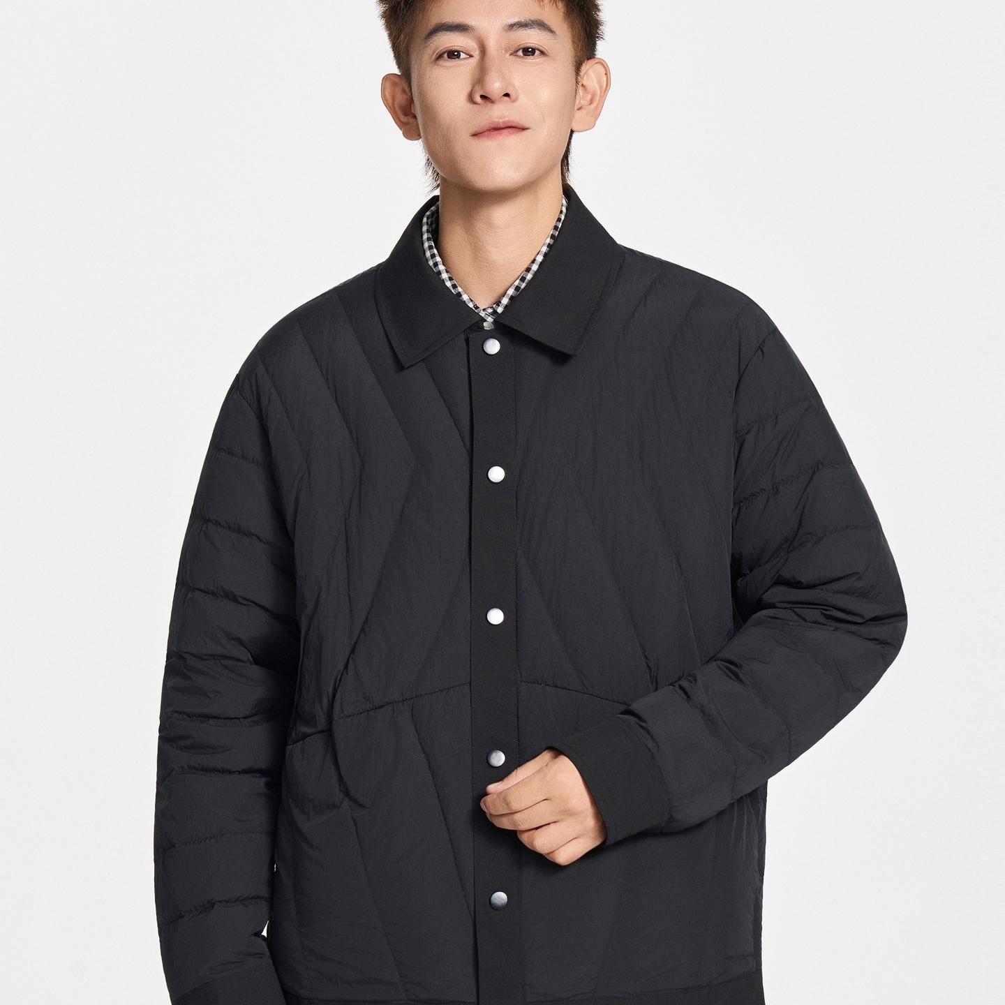 2025冬季新款鸭绒轻薄翻领羽绒服