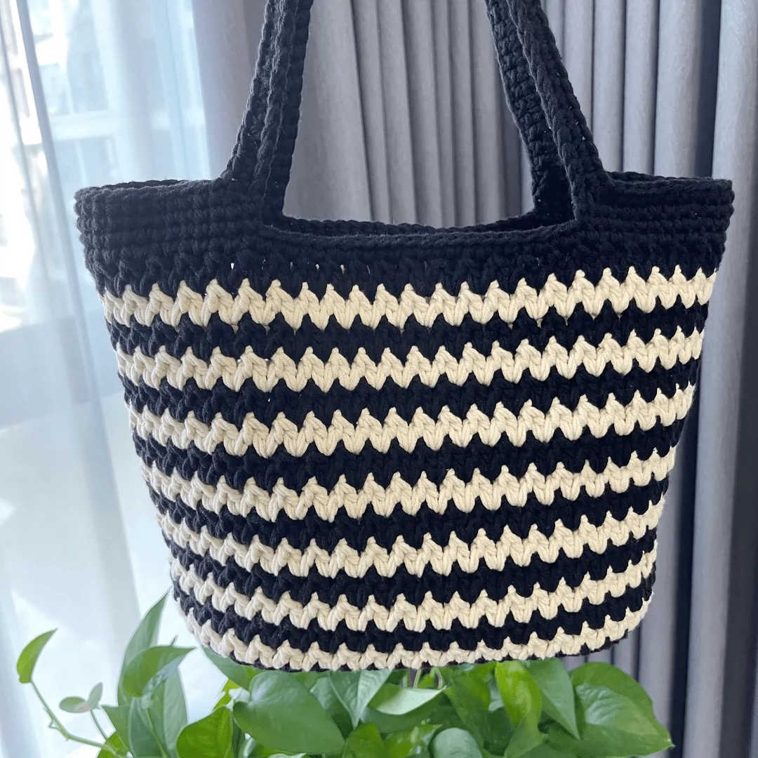 (成品)纯手工编织波浪纹柳钉包底手提包百搭洋气条纹包大容量