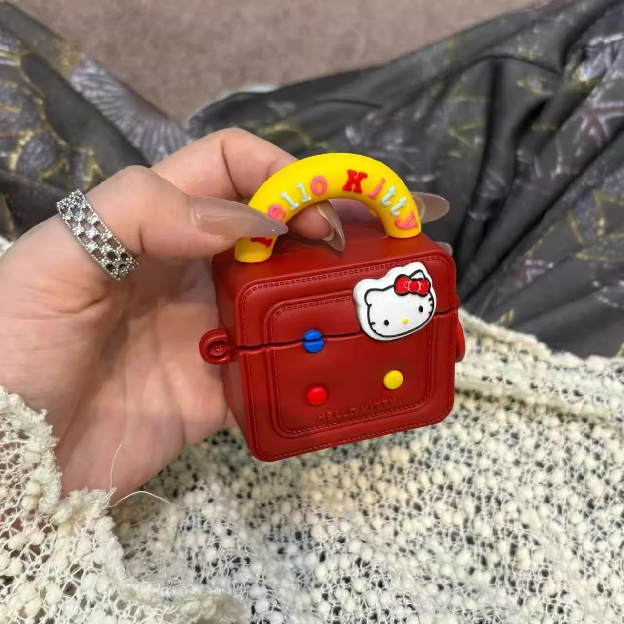 可爱卡通手提包猫咪适用苹果airpods4代耳机壳pro2代耳机保护壳小众女3代华强北5代蓝牙耳机套硅胶软壳保护套