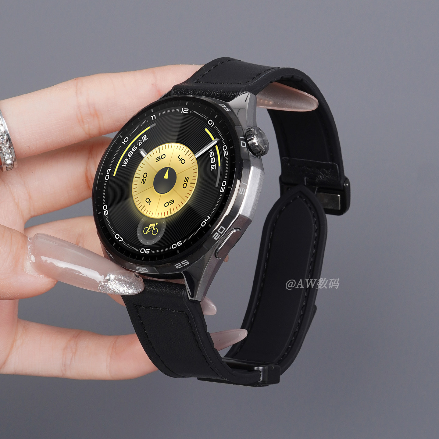 适用华为GT6表带gt5疯马纹真皮男