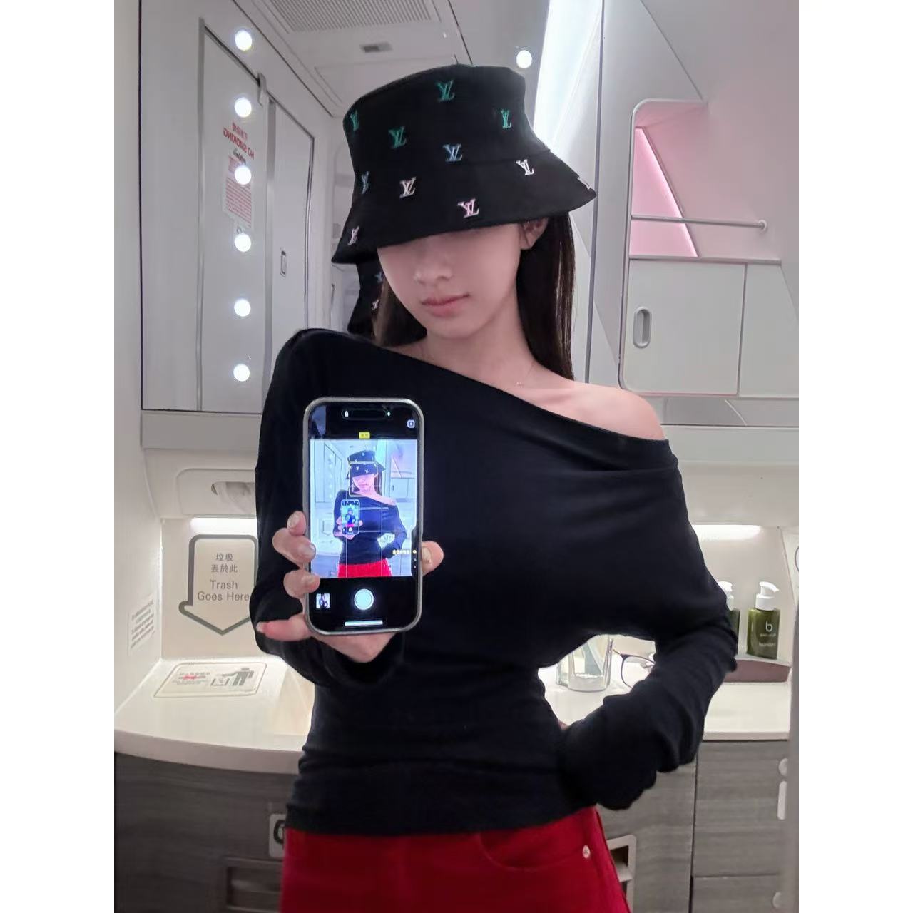 宋仁何【素织宣言】2025年秋季新款拼斜肩不对称百搭针织衫上衣