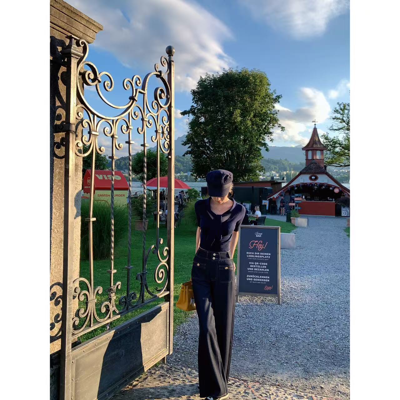 宋仁何【蝶翼流光】2025年秋季新款原牛色金扣直筒休闲牛仔长裤