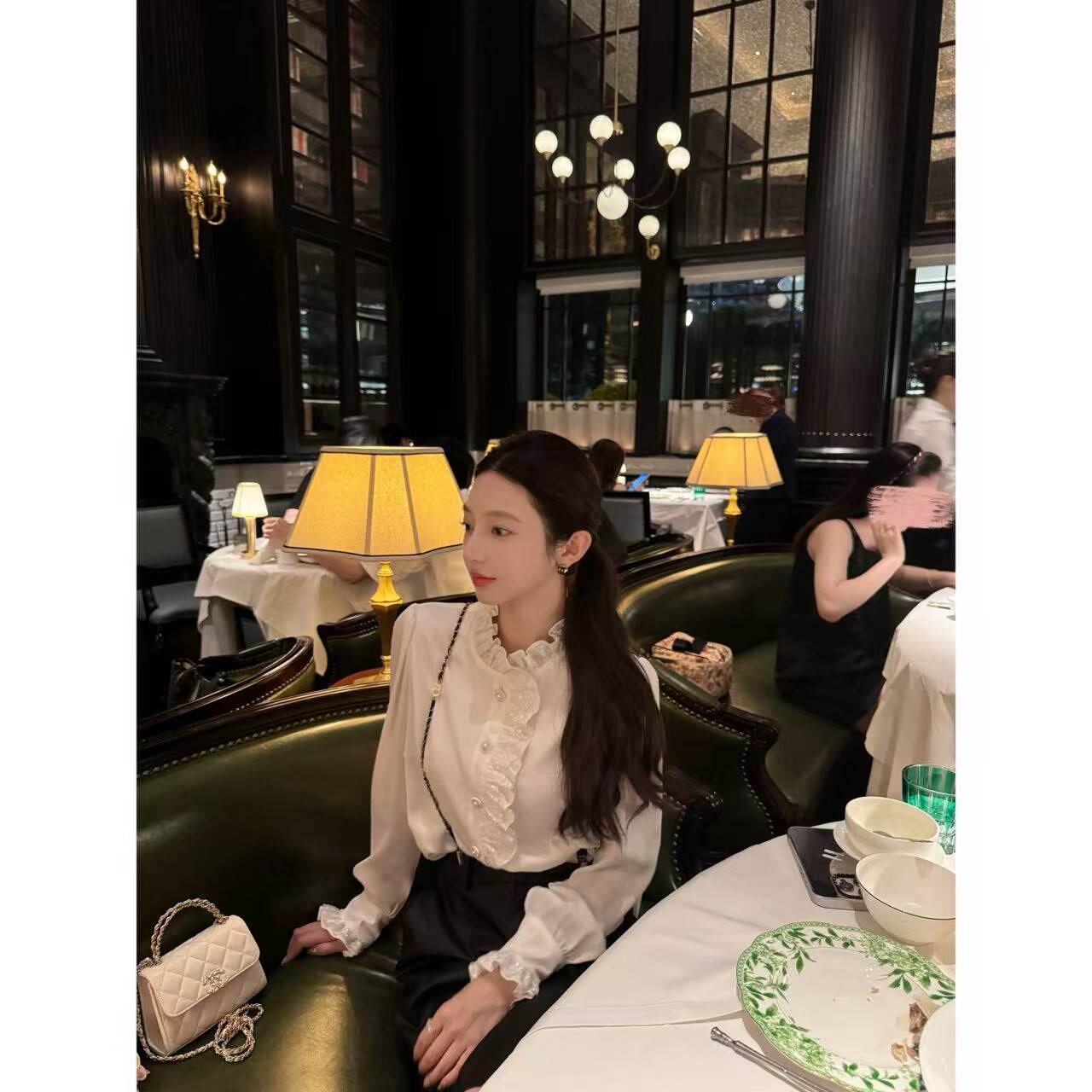 宋仁何【月光白茶】2025年秋季新款法式千金风木耳边立领长袖衬衫