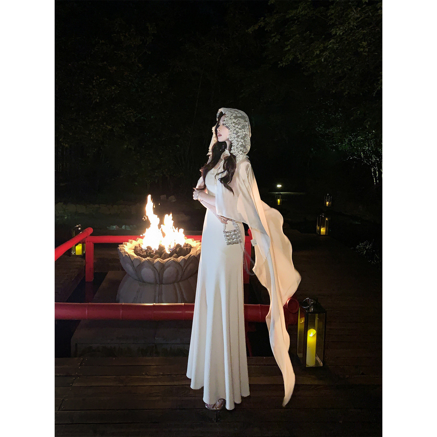 刘智贤【歌剧魅影】蕾丝连帽披肩沙漠旅游披肩外搭头巾高级感斗篷