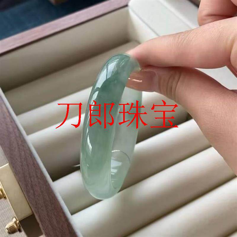 冰种晴水油青飘花玉石镯子贵妃镯