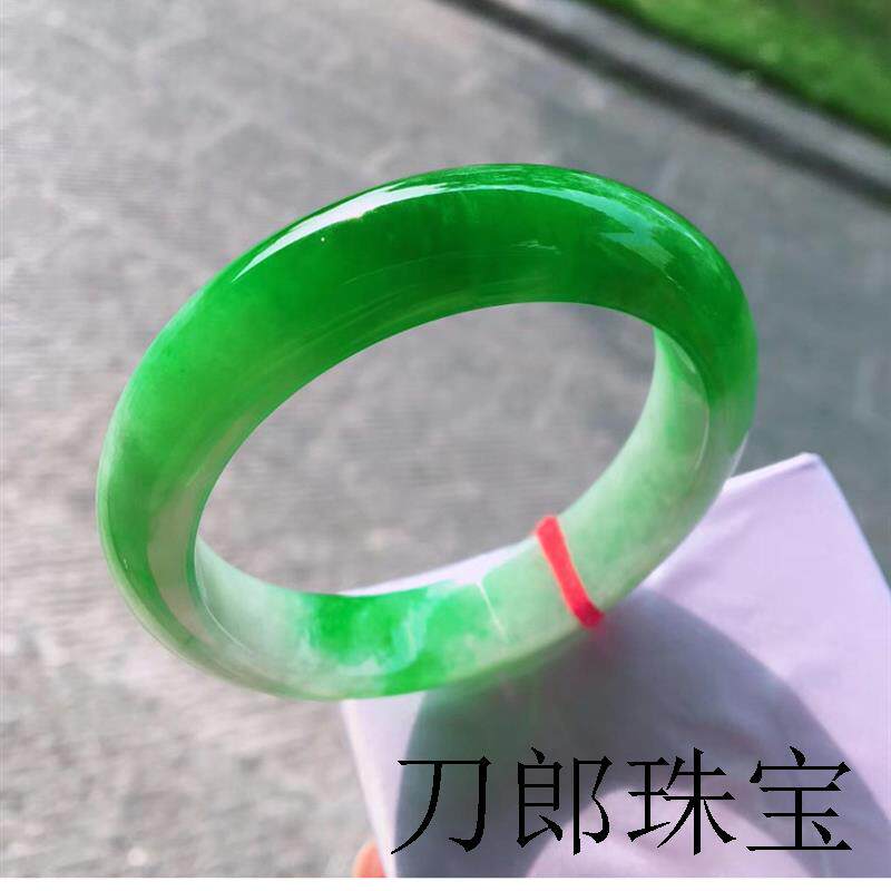 缅甸翡翠色飘绿正圈手镯正圈珠宝玉石镶嵌帝王绿冰糯种玉镯子女款
