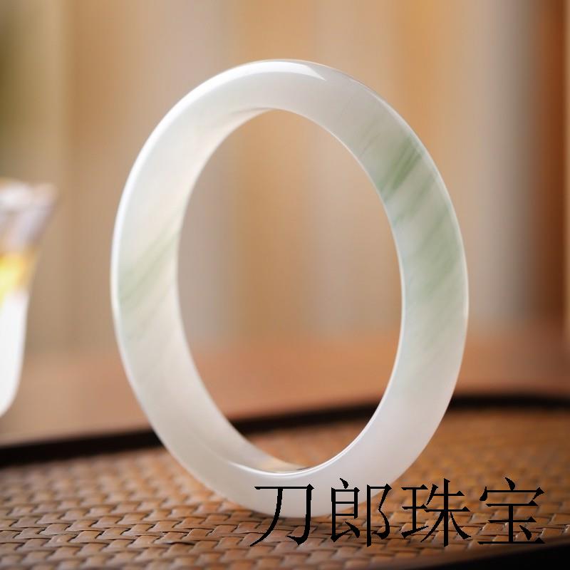金丝玉天山雪翠少女感正圈手镯扁条冰种翡翠色百搭小众款飘花镯子