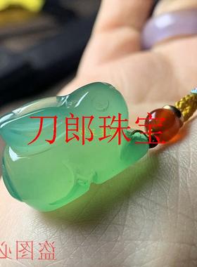 精选冰青绿玛瑙玉兔吊坠玉石生肖兔绿兔立体款属相兔男女同款挂坠