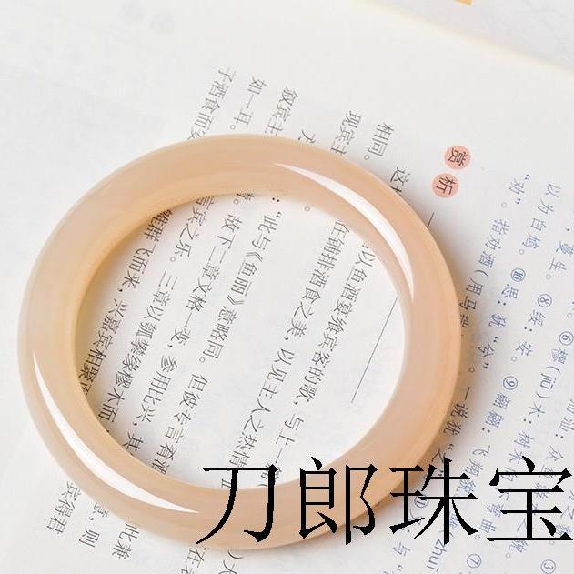 高端新疆和田玉藕粉手镯百搭少女感藕粉色玉镯粉圆条粉色细圆条镯