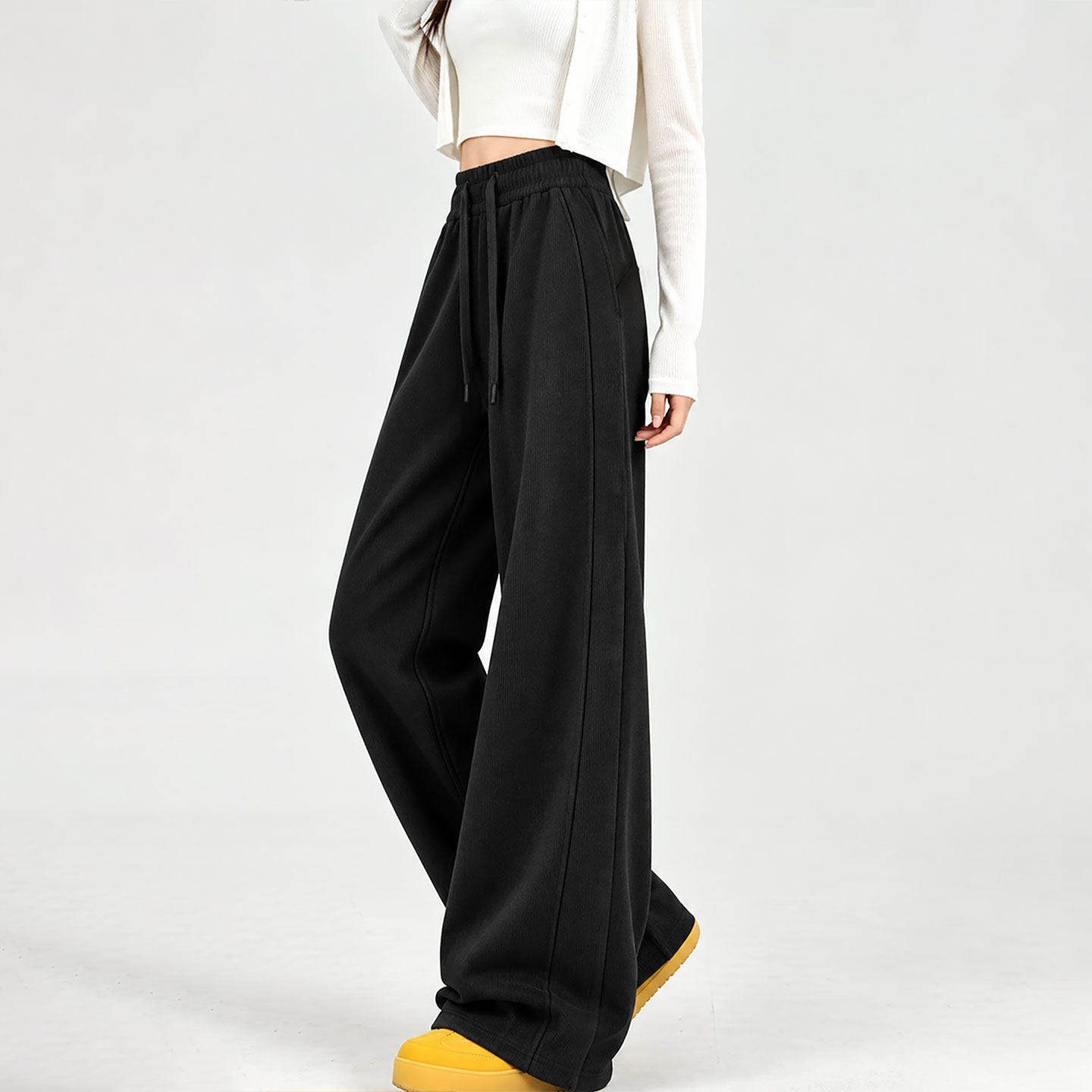 窄版阔腿裤女秋季2026新款灯芯绒裤子休闲直筒小个子黑色运动卫裤