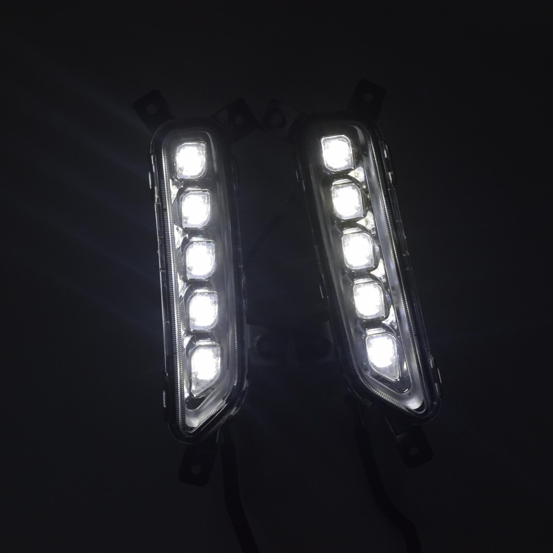适用于17-18款宝骏730日行灯 LED日间行车灯730专车专用日间行车