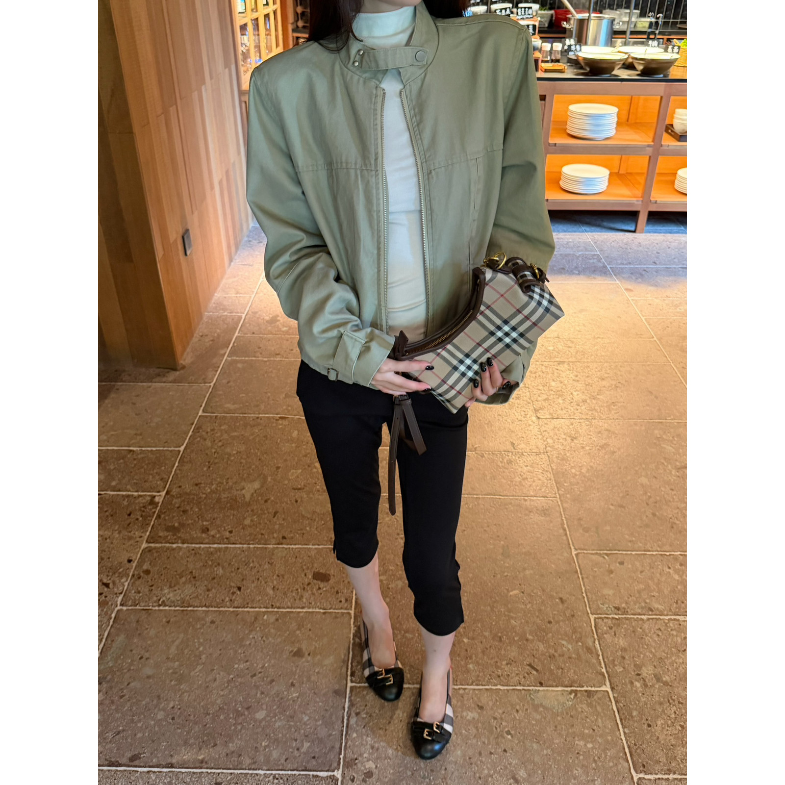秋上新简约修身休闲运动服立领牛仔短外套棉牛仔小衫女7768