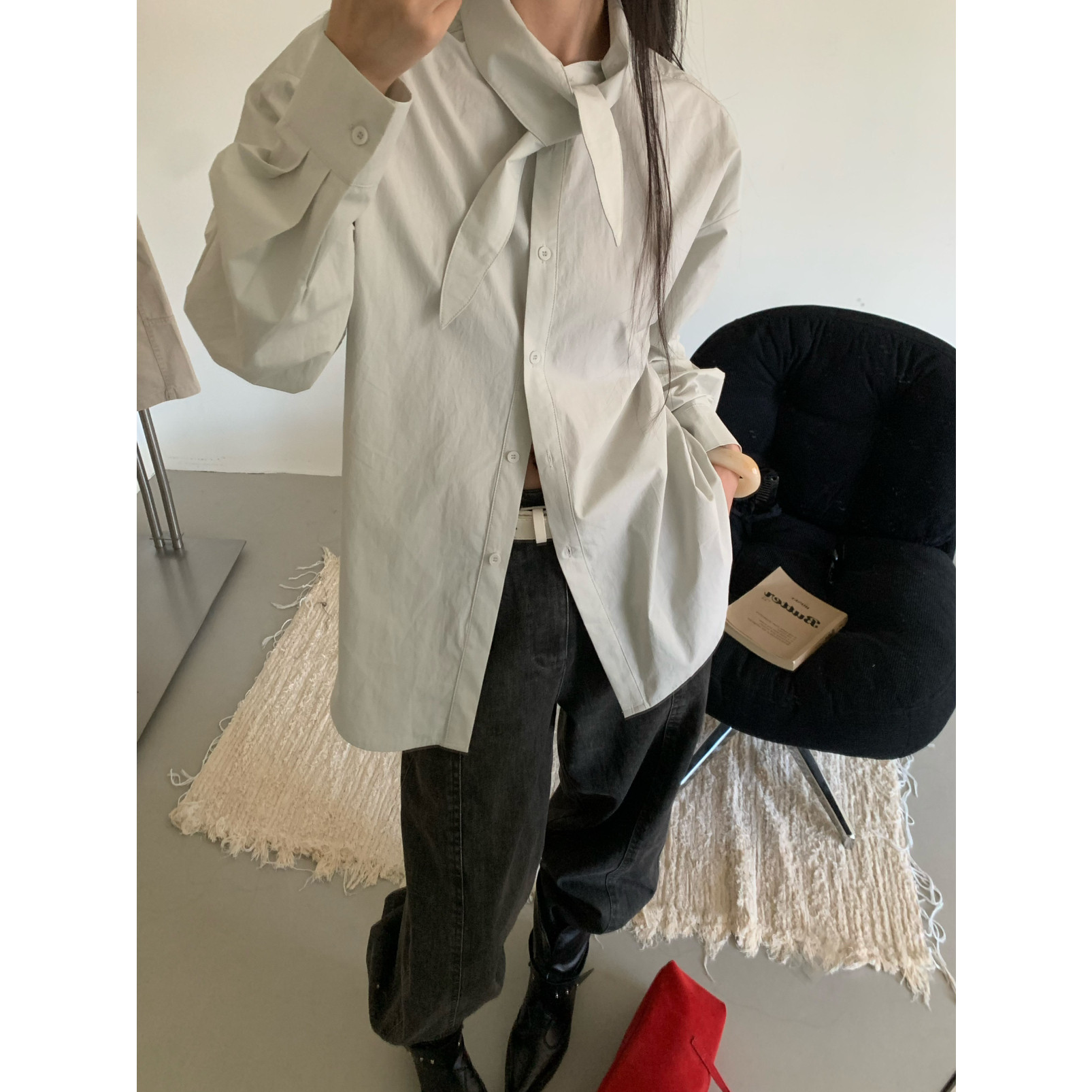 秋上新设计师款领口长飘带衬衫女26秋纯棉宽松高智衬衣外套CL2849