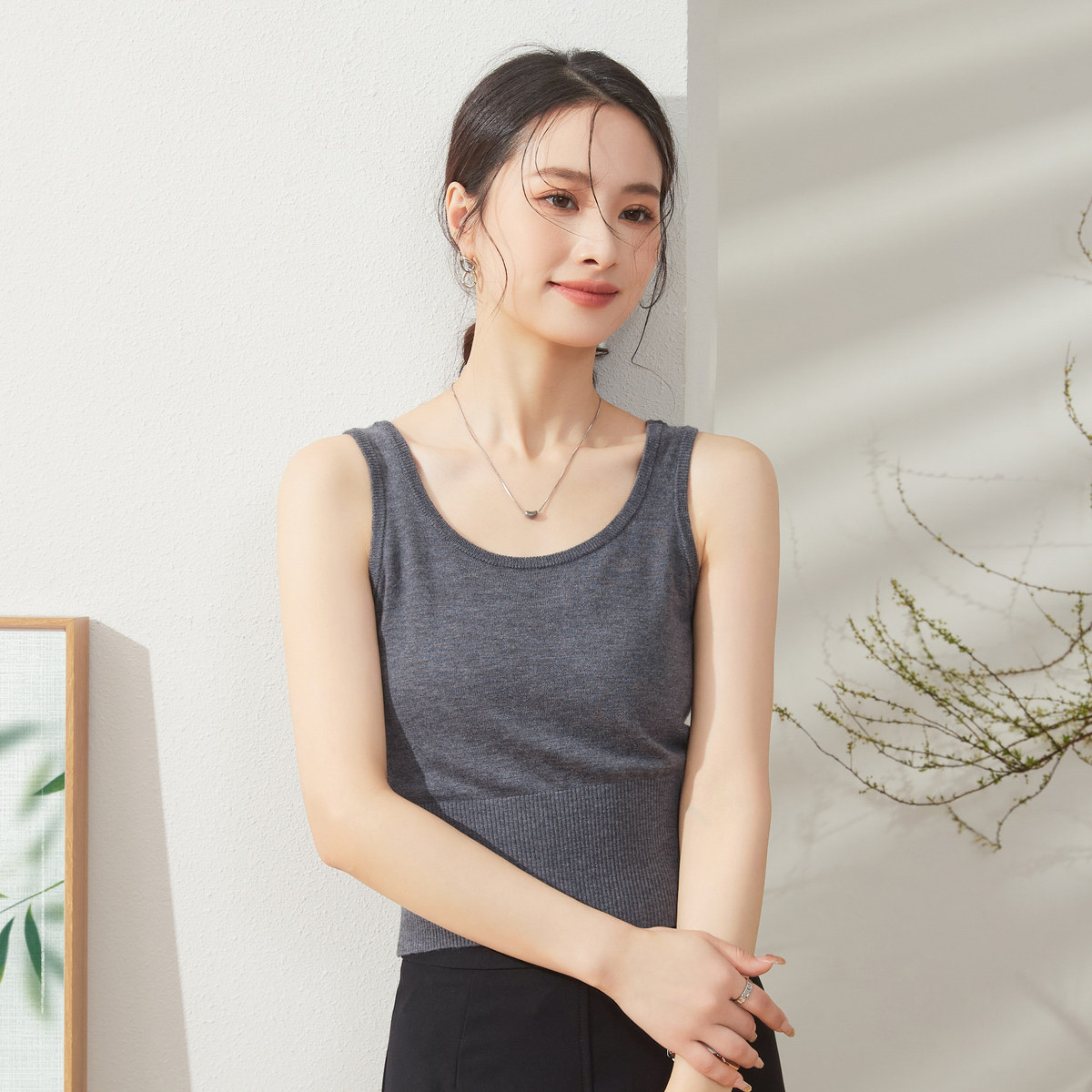 春竹26春季新款妈妈内衣中老年背心式打底修身纯色圆领无袖吊带女