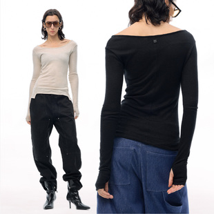 轻薄针织打底衫 ISSIofficial 船领修身