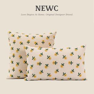 北欧ins春夏新品 NEWC新宸优品 抱枕套米色小碎花客厅沙发刺绣靠垫