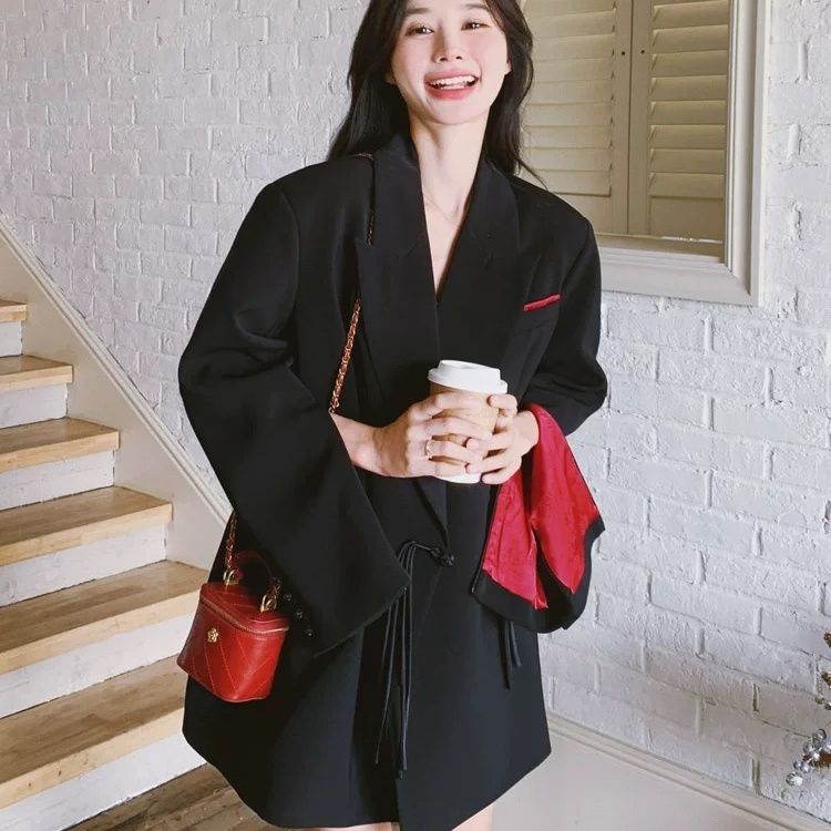 黑色撞色红色西装外套女春秋2024新款气质名媛高级感宽松休闲西服