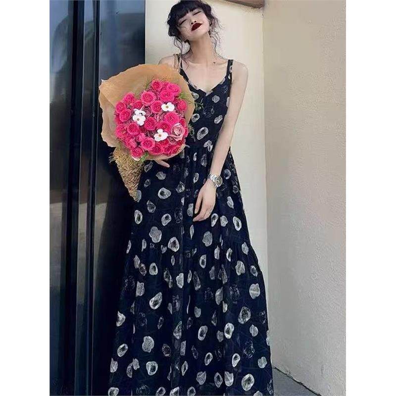 法式碎花吊带连衣裙女黑